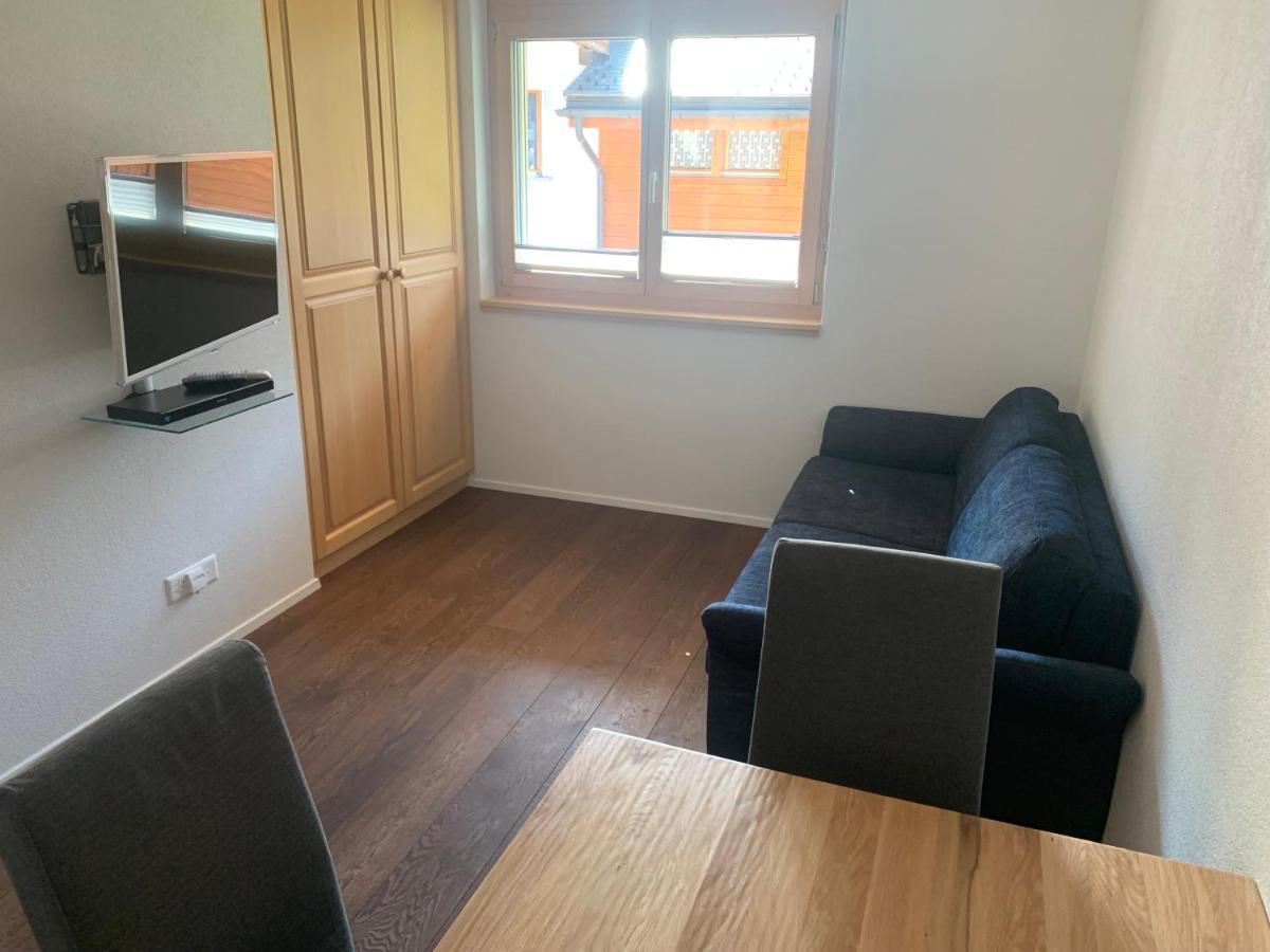 6 Dorfstrasse Apartman Oberwald Kültér fotó